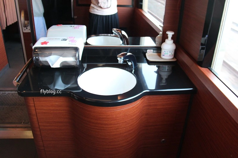 日本福島｜福島號 Fruitea甜點列車．鐵道迷必追奔馳的咖啡館，JR磐越西線的會津若松-郡山限定 @飛天璇的口袋