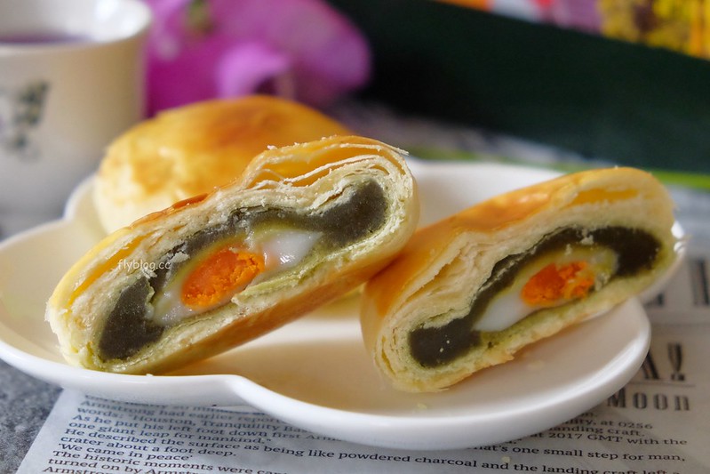 港記酥皇．蓬萊摩沙｜年銷100萬顆的翡翠綠豆糕，香港天王巨星指定購買，榮獲糕餅界最高榮譽國寶獎 @飛天璇的口袋