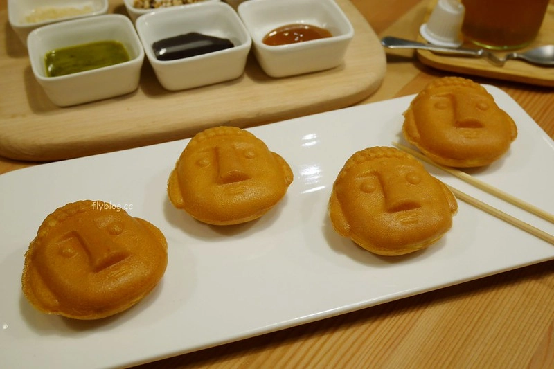 惠蓀咖啡┃台中西區：超可愛的大佛雞蛋糕，可以自行DIY大佛髮型，審計新村美食推薦 @飛天璇的口袋