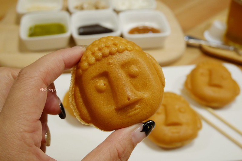 惠蓀咖啡┃台中西區：超可愛的大佛雞蛋糕，可以自行DIY大佛髮型，審計新村美食推薦 @飛天璇的口袋