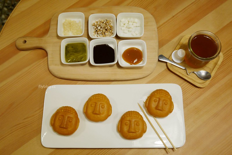 惠蓀咖啡┃台中西區：超可愛的大佛雞蛋糕，可以自行DIY大佛髮型，審計新村美食推薦 @飛天璇的口袋