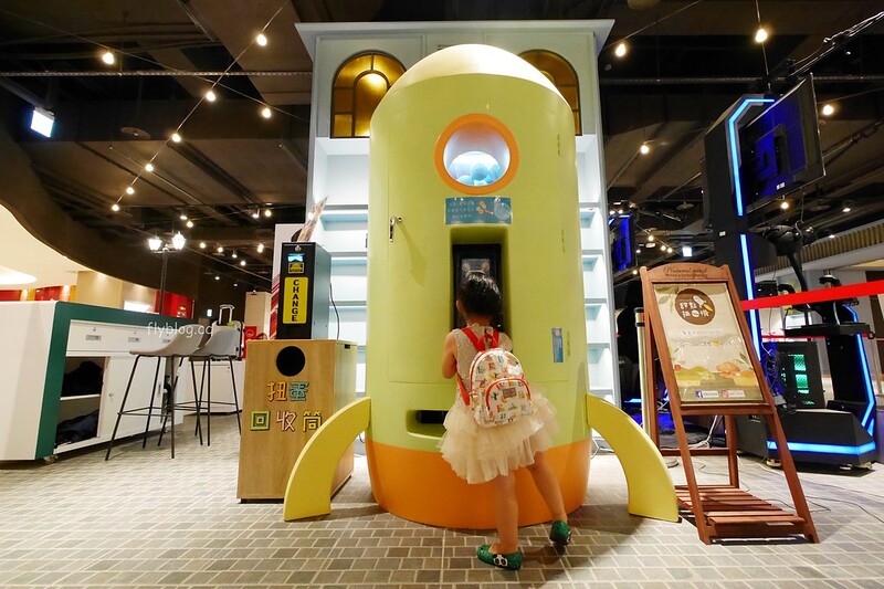 秀泰影城台中文心店┃台中南屯：中台灣第一個結合影城、親子藝文書房與異國美食餐廳的大型複合式商場 @飛天璇的口袋