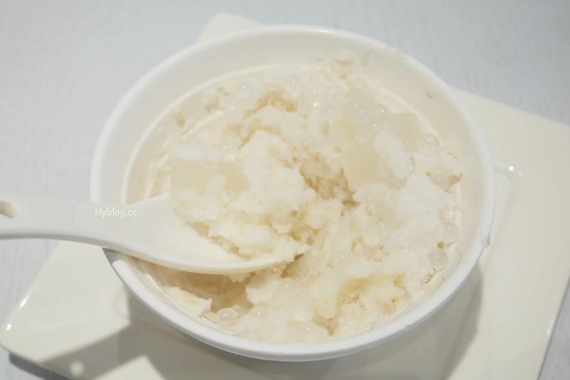 【香港深水埗】聰嫂甜品~劉德華的最愛怎麼可以不來朝聖，除了楊枝甘露龍眼椰果冰也很好吃 @飛天璇的口袋