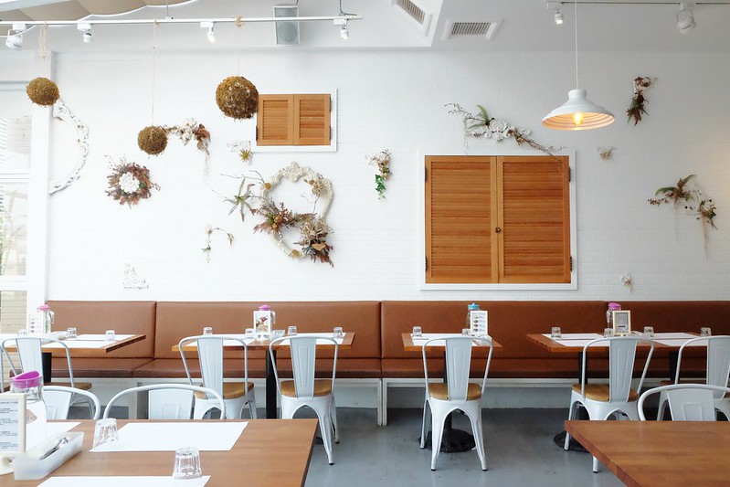 希拉餐廳｜員林超夯網美打卡店希拉餐廳，將當地食材融入地中海料理，今年夏天美味沙拉之旅 @飛天璇的口袋