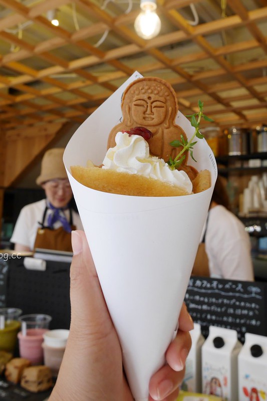 【日本神奈川】KANNON COFFEE~鎌倉限定超療癒大佛可麗餅，鎌倉長谷站走路5分鐘，距離鎌倉大佛高德院也很近 @飛天璇的口袋