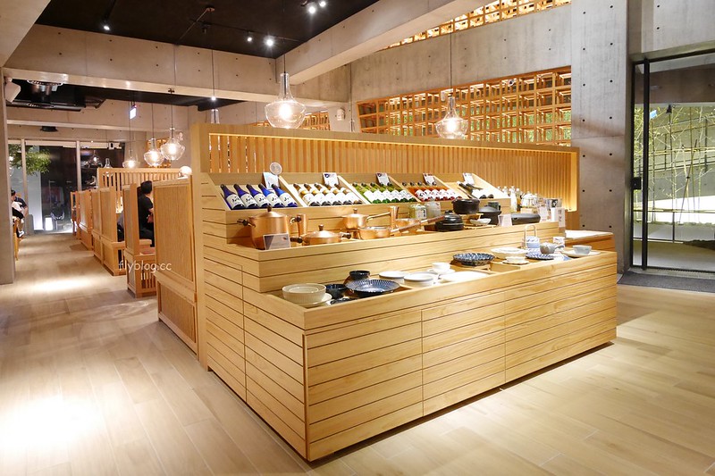 一笈壽司｜輕井澤集團最新力作日式壽司品牌，公益路漂亮的清水模建築外觀 @飛天璇的口袋