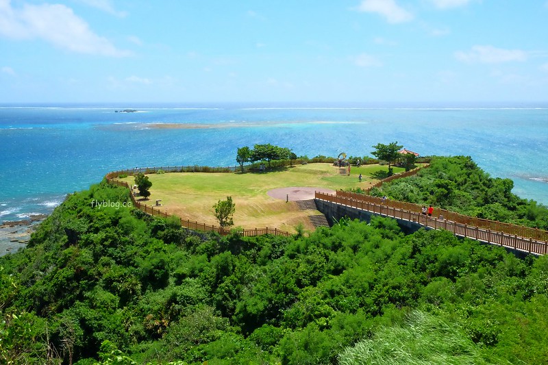 日本沖繩｜知念岬公園｜海天一色的絕佳美景，沖繩南部最美的觀景台 @飛天璇的口袋