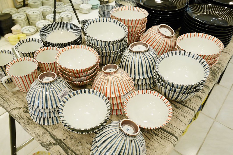 僑俐瓷器┃台中豐原：$20元起！日本有田燒、六魯系列、砂鍋、杯組、湯鍋、平底鍋，開幕期間打8折，滿額再送杯組 @飛天璇的口袋