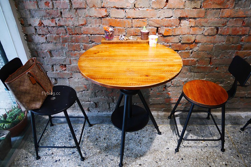 渣凳早午餐．Zha Deng：好吃又有質感的早午餐店，東區力行國小附近美食推薦 @飛天璇的口袋