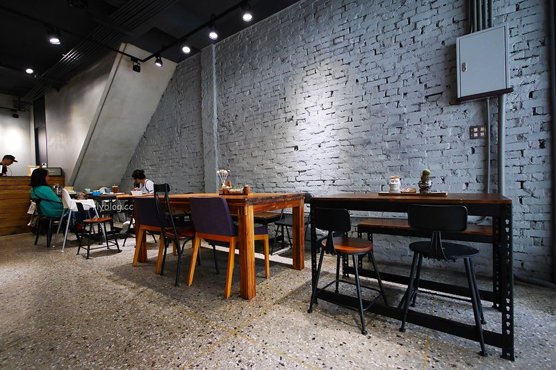 渣凳早午餐．Zha Deng：好吃又有質感的早午餐店，東區力行國小附近美食推薦 @飛天璇的口袋