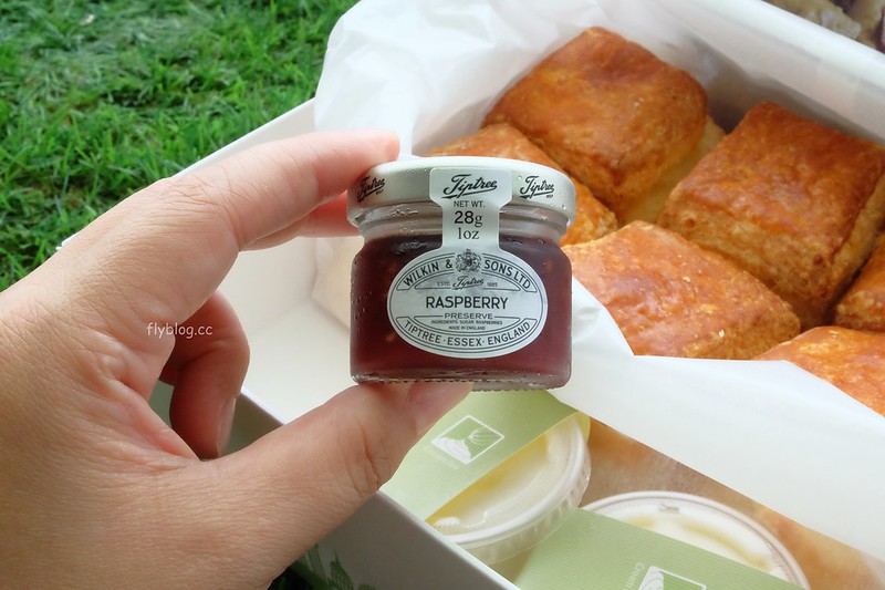 台中西區｜creammm.t．全台花型檸檬塔創始店，司康和蝴蝶酥也是人氣甜點 @飛天璇的口袋