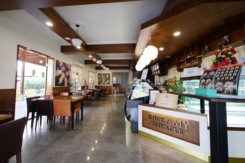 夢幻蜜拉 Dreamy Miracle｜超浮誇的水果火鍋冰，如夢似幻餘煙裊裊， 台南IG打卡熱門美食 @飛天璇的口袋