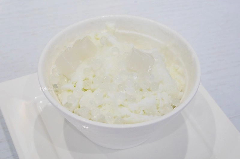 【香港深水埗】聰嫂甜品~劉德華的最愛怎麼可以不來朝聖，除了楊枝甘露龍眼椰果冰也很好吃 @飛天璇的口袋