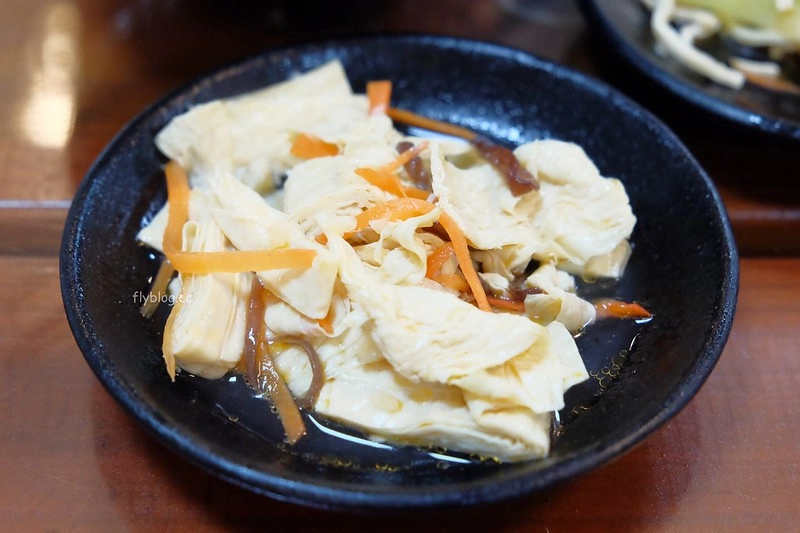 台中南屯｜獅兄弟風味小酒館永春店．三店進駐南屯永春東七路，餐點好吃生意一樣強強滾 @飛天璇的口袋