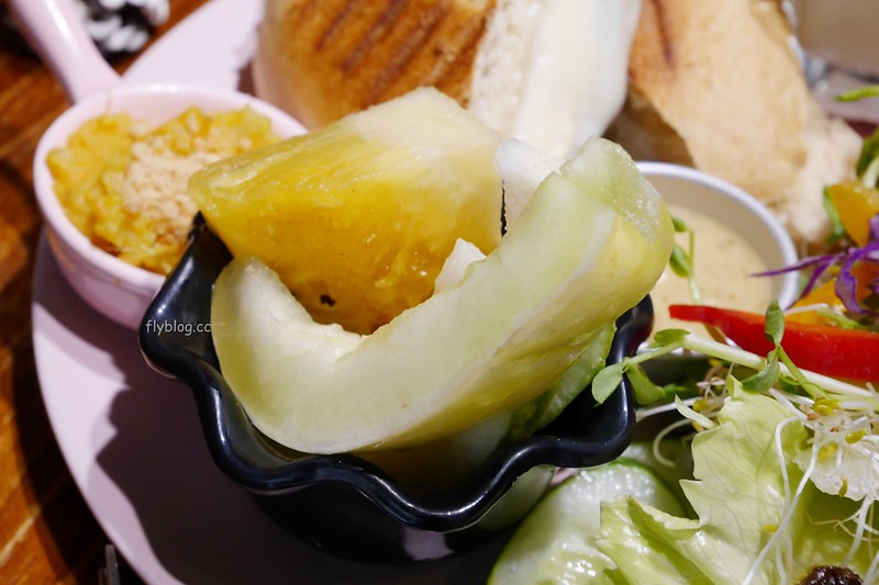 渣凳早午餐．Zha Deng：好吃又有質感的早午餐店，東區力行國小附近美食推薦 @飛天璇的口袋