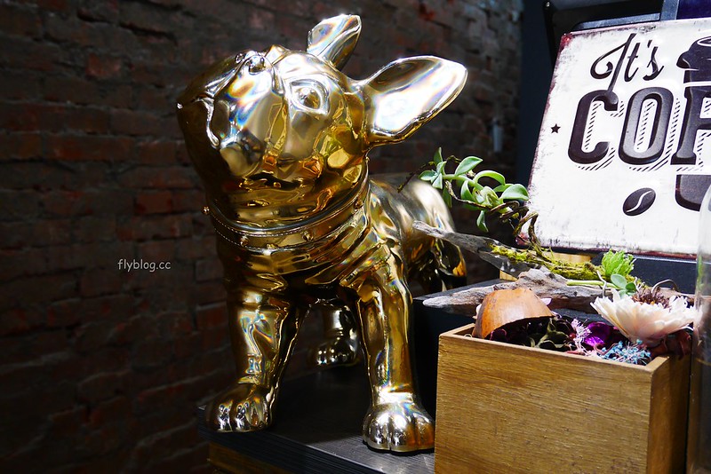 渣凳早午餐．Zha Deng：好吃又有質感的早午餐店，東區力行國小附近美食推薦 @飛天璇的口袋