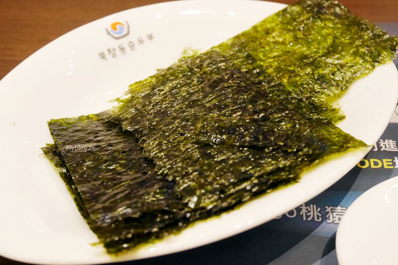 涓豆腐：涓豆腐正式回歸台中，三個人點雙人套餐就夠了，文心秀泰美食推薦 @飛天璇的口袋