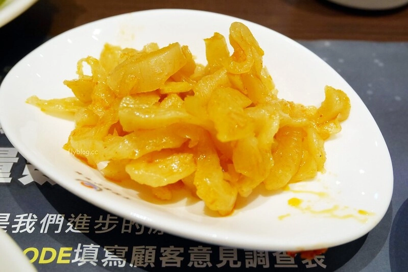 涓豆腐：涓豆腐正式回歸台中，三個人點雙人套餐就夠了，文心秀泰美食推薦 @飛天璇的口袋