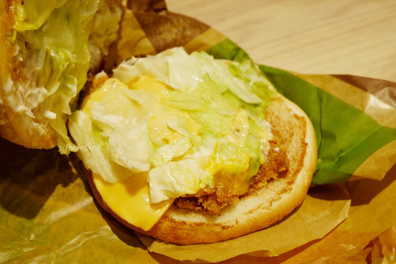 Burger King．漢堡王┃台中南屯：我最愛的漢堡王又重回台中了，個人最愛華堡和金沙堡，文心秀泰影城美食推薦 @飛天璇的口袋