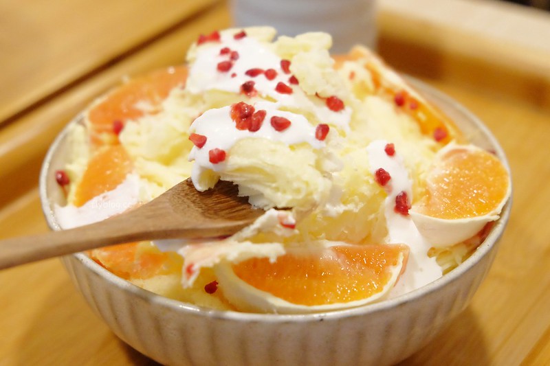 春雪冰の屋┃台中西區：簡單清新的日式冰店，天然單純的水果味呈現 @飛天璇的口袋