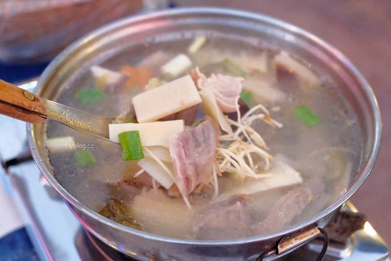 台中南屯｜醉鴛鴦啤酒庭園餐廳．正宗台式快炒餐廳，很有吃大排檔的氛圍 @飛天璇的口袋