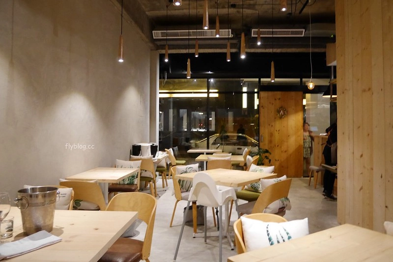 台中西區｜August food Studio．豐原超人氣美食餐廳搬來台中，用餐採預約制 @飛天璇的口袋