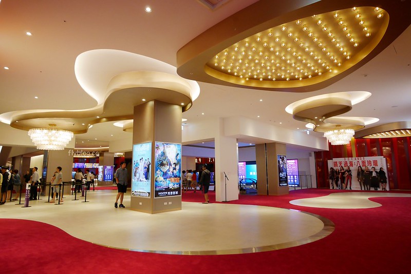 秀泰影城台中文心店┃台中南屯：中台灣第一個結合影城、親子藝文書房與異國美食餐廳的大型複合式商場 @飛天璇的口袋