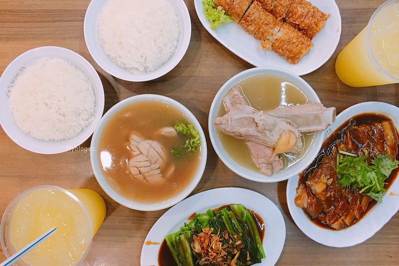 松發肉骨茶@牛車水店┃新加坡美食：米其林推薦的新加坡必吃美食，新加坡三大必吃肉骨茶餐廳之一 @飛天璇的口袋