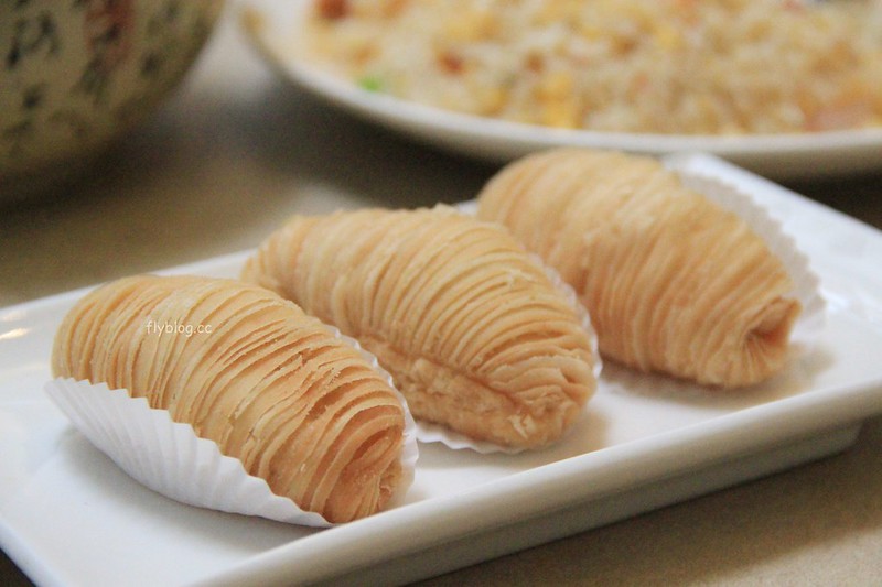 樂天皇朝┃新加坡美食：好看又好吃的八色小籠包，一顆18摺25克的黃金比例，樟宜機場第三航廈必吃美食推薦 @飛天璇的口袋