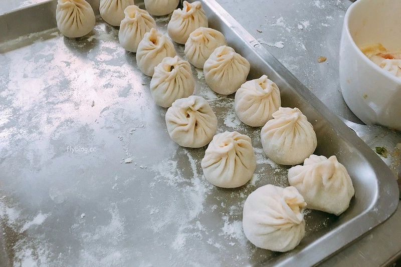 【台中北屯】立早湯包，銅板價就可以吃到好立早湯包，皮薄餡多還會噴汁，吃湯包不用到宜蘭了 @飛天璇的口袋