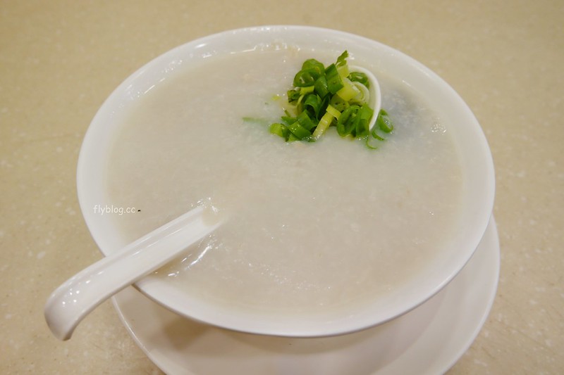 【香港尖沙咀】洪利粥店茶餐廳~從早餐賣到宵夜的香港茶餐廳，生滾粥好吃綿密入口即化 @飛天璇的口袋