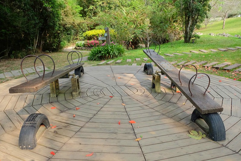 VilaVilla魔法莊園｜苗栗卓蘭景觀餐廳，結合樹屋、沙坑、溜滑梯，苗栗親子美食旅遊景點推薦 @飛天璇的口袋