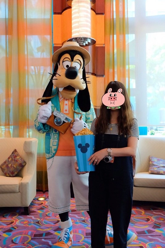 【香港大嶼山】香港迪士尼好萊塢酒店~迪士尼遊樂園最超值的酒店，早餐還可以和米奇米妮高飛拍照 @飛天璇的口袋