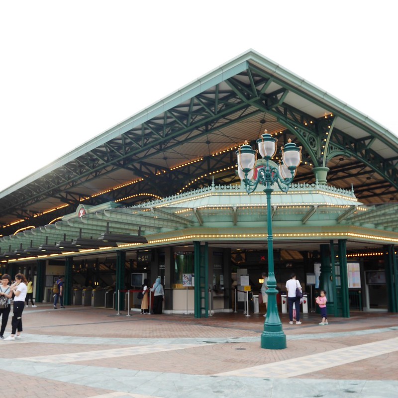 【香港大嶼山】香港迪士尼好萊塢酒店~迪士尼遊樂園最超值的酒店，早餐還可以和米奇米妮高飛拍照 @飛天璇的口袋