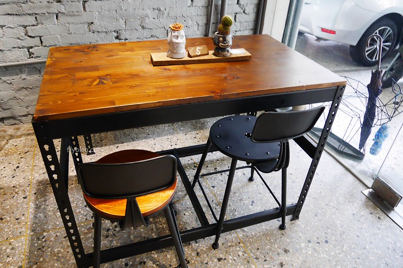 渣凳早午餐．Zha Deng：好吃又有質感的早午餐店，東區力行國小附近美食推薦 @飛天璇的口袋