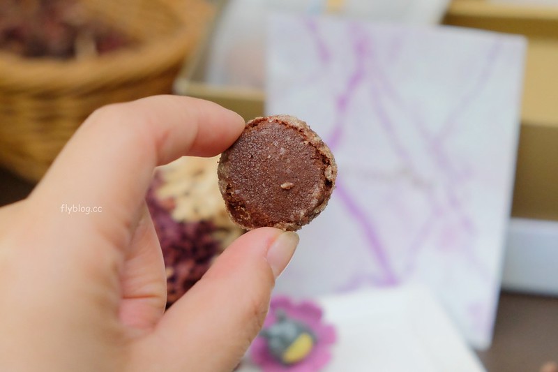 2018喜餅推薦┃法式手工喜餅：RIVON禮坊2018新法式手工喜餅禮盒，預訂禮坊喜餅抽冰島蜜月旅行和Le Creuset廚具 @飛天璇的口袋