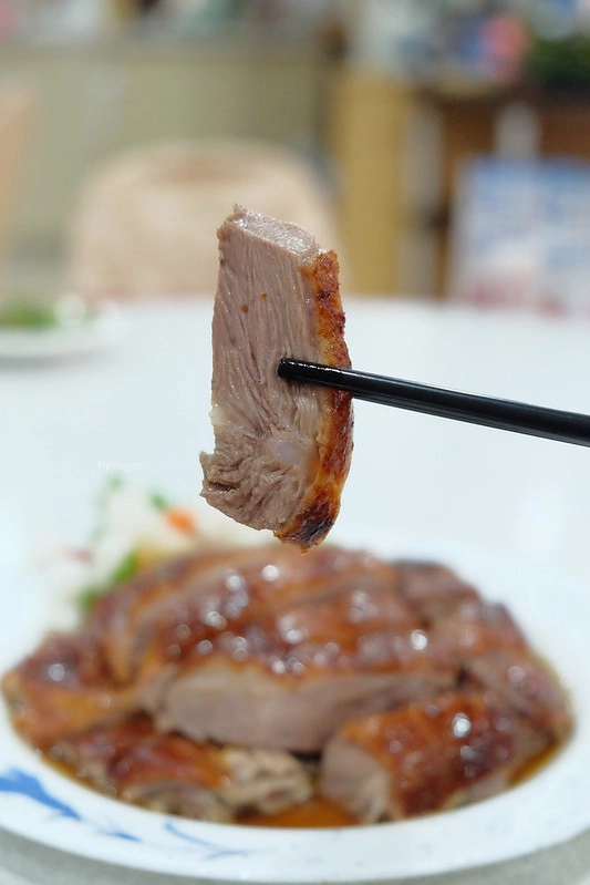 珍寶燒肥鵝餐廳┃台中北區：裝潢普通但是真材實料，價格不貴而且餐點也好吃 @飛天璇的口袋