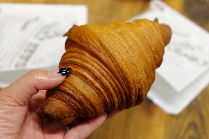 台中西區｜Mr. 啃蛋黃酥．一顆178元天價級的蛋黃酥，一開放預購還是秒殺 @飛天璇的口袋