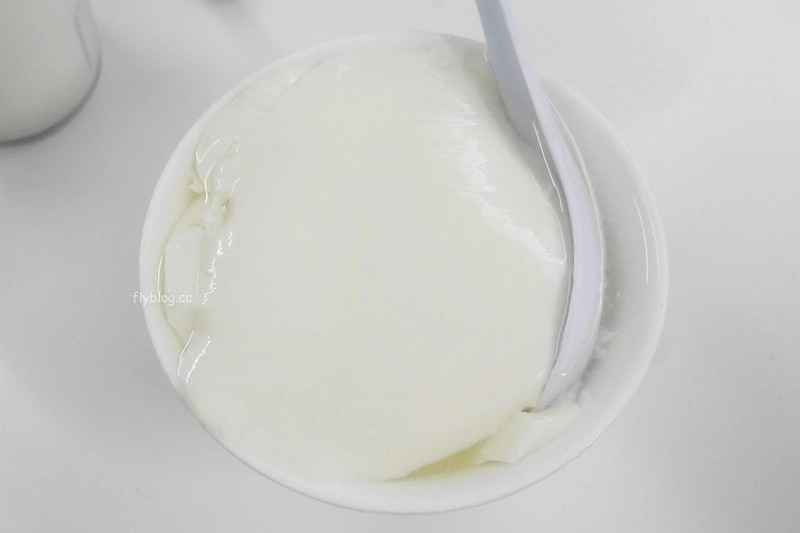 【香港深水埗】公和荳品廠~香港米其林推薦，走過半甲子，入口即化的豆腐、豆花，簡單好吃 @飛天璇的口袋