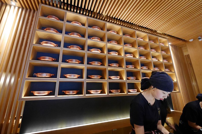 【台中南屯】湯棧公益店，輕井澤三代店，主打古早味麻油雞、燒酒雞，餐點份量多而且有質感 @飛天璇的口袋