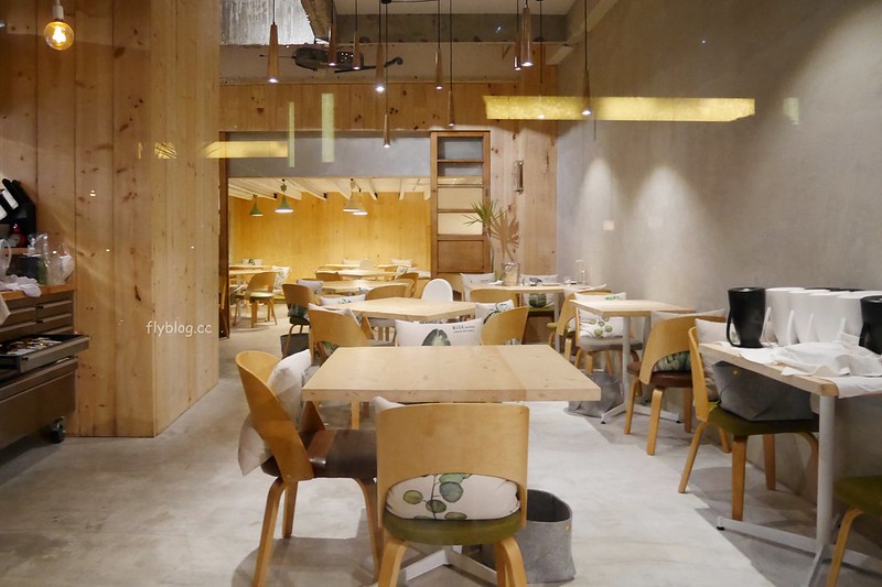 台中西區｜August food Studio．豐原超人氣美食餐廳搬來台中，用餐採預約制 @飛天璇的口袋