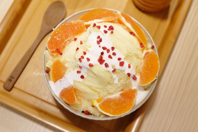春雪冰の屋┃台中西區：簡單清新的日式冰店，天然單純的水果味呈現 @飛天璇的口袋