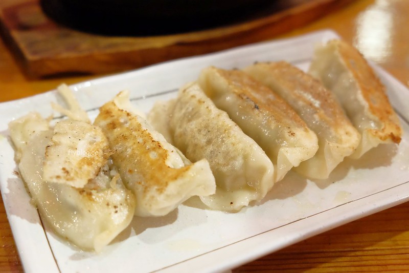 日本沖繩｜國際通屋台村．超過20家居酒屋，體驗沖繩路邊喝酒文化 @飛天璇的口袋