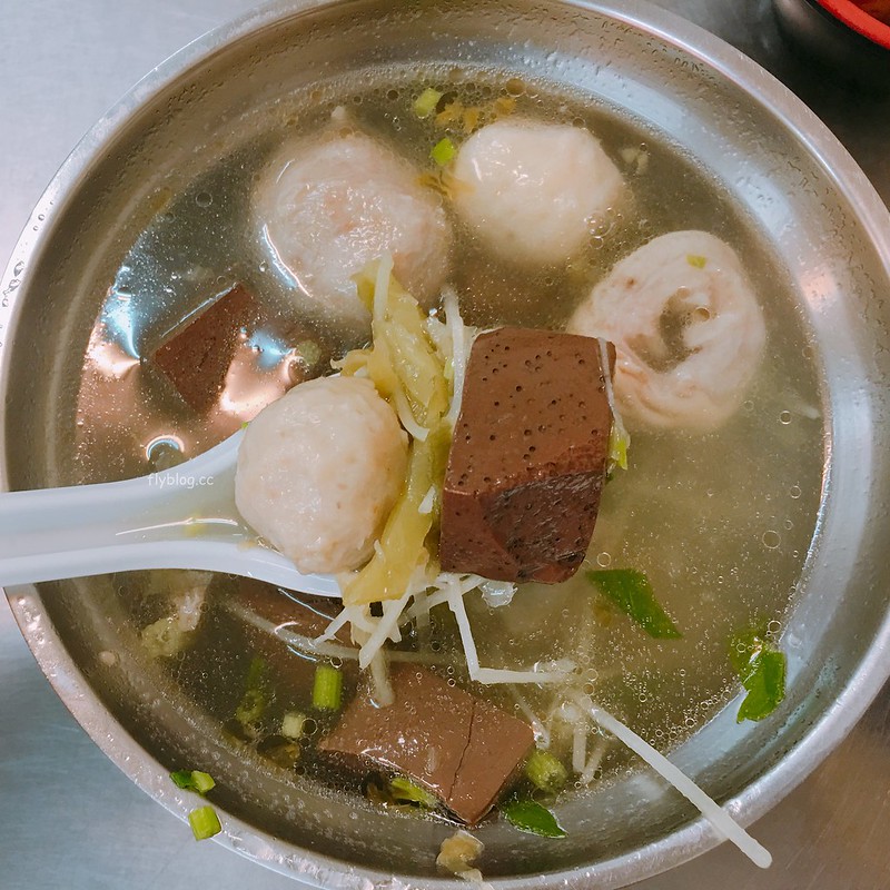 台中北屯｜昌平炒麵．炒麵好吃不油膩，綜合湯清爽無腥味 @飛天璇的口袋