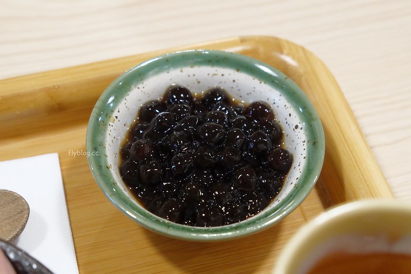 春雪冰の屋┃台中西區：簡單清新的日式冰店，天然單純的水果味呈現 @飛天璇的口袋