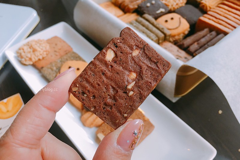 【香港尖沙咀】香港曲奇4重奏 Cookies Quartet~蝴蝶酥超夯，曲奇餅好吃，附上產品售價和各門市資訊 @飛天璇的口袋