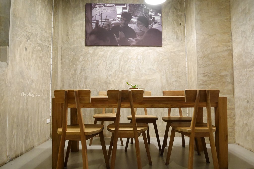 泰國清邁｜寧曼工藝飯店 The Craft Nimman，尼曼路9巷的設計旅店，附近商店咖啡館林立，Maya百貨步行8分鐘 @飛天璇的口袋