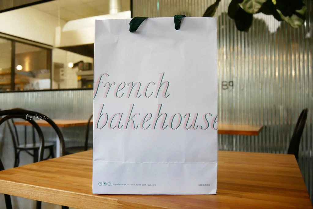 台中西屯｜多爾法式烘焙 DORE French Bakehouse．台中七期最美的麵包店，早午餐酸麵包都好吃 @飛天璇的口袋