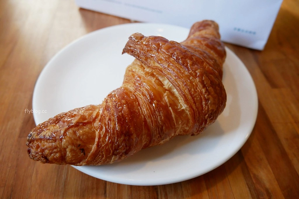 台中西屯｜多爾法式烘焙 DORE French Bakehouse．台中七期最美的麵包店，早午餐酸麵包都好吃 @飛天璇的口袋
