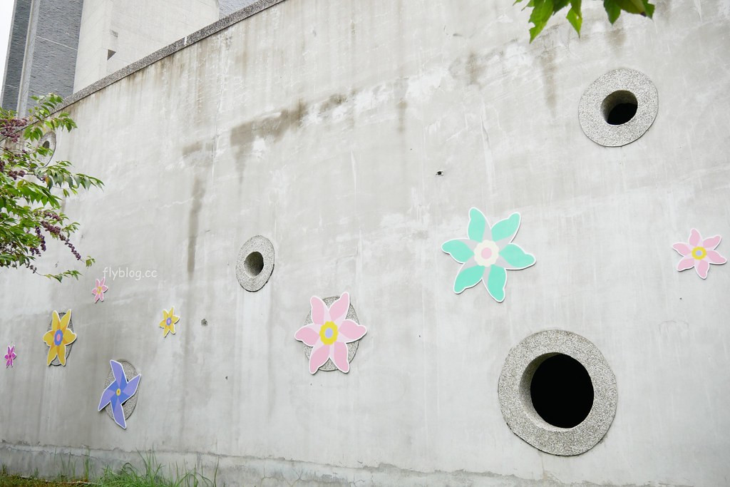 2018臺中藝術季”繽紛風車”裝置藝術┃台中太平：七大裝置藝術上千繽紛風車，屯區藝文中心最新拍照打卡點 @飛天璇的口袋